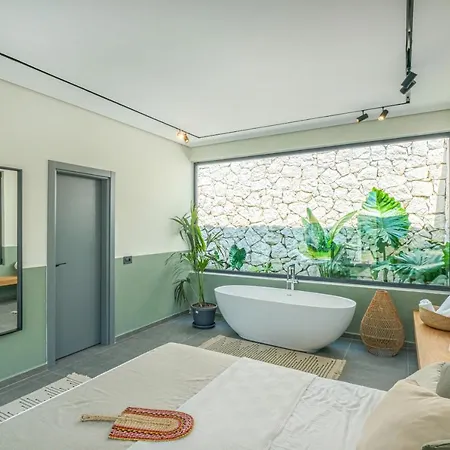 Viohouses - Luxury Private Pool Villa *