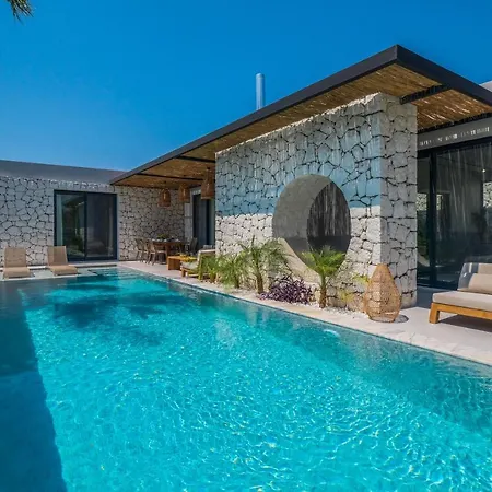 Villa Viohouses - Luxury Private Pool