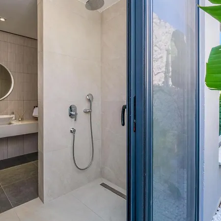 Viohouses - Luxury Private Pool Villa