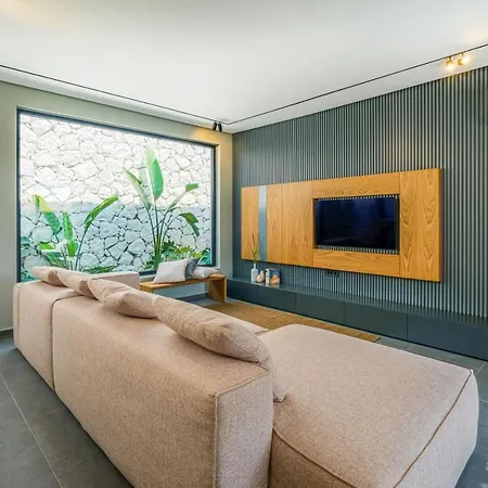Viohouses - Luxury Private Pool Villa