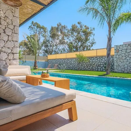 Villa Viohouses - Luxury Private Pool *